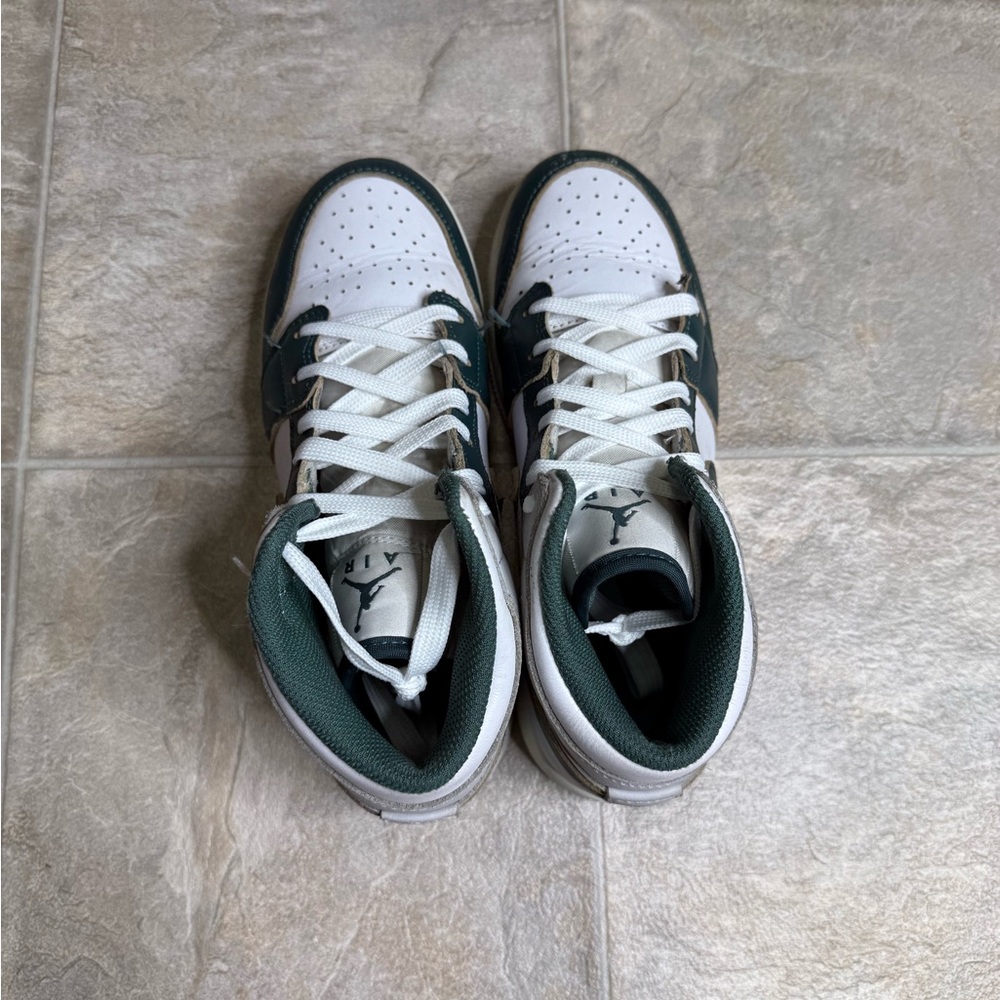 Air Jordan 1 Mid Oxidized Green GS Shoe Size 5.5Y Green FQ8088-103 Preowned - Picture 5 of 8